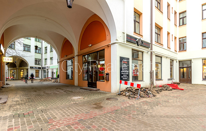 Pagalma māja, renovēta māja, ķieģeļu mūra sienas, fasāde ar dekoratīvo apmetumu, Rīga - foto 15