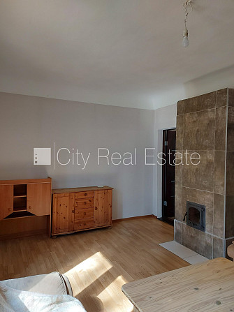 Zeme īpašumā, privātmāja, zaļā teritorija, garāža vienai automašīnai, istabas izolētas, Rīga - foto 11