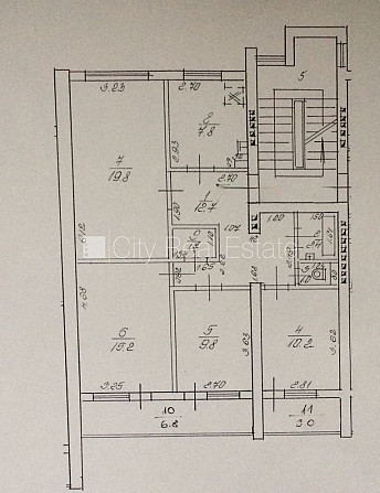 Реновированный дом, благоустроенный озеленённый двор, места для нескольких Рижский район - изображение 18