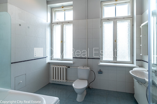 Фасадный дом, реновированный дом, кирпичные стены, фасад с декоративной Рига - изображение 16