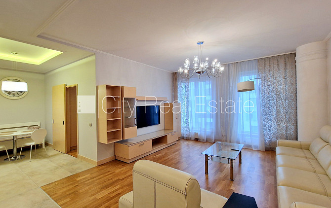 Projekts - Centra Nams, jaunceltne, fasādes māja, labiekārtota apzaļumota teritorija, iespēja Rīga - foto 2