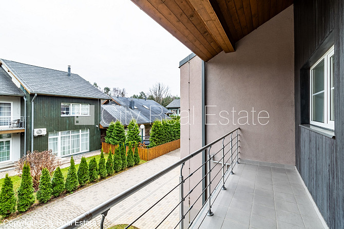 Rindu māja, labiekārtota apzaļumota teritorija, bruģēts piebraucamais ceļš, garāža vienai Jūrmala - foto 19