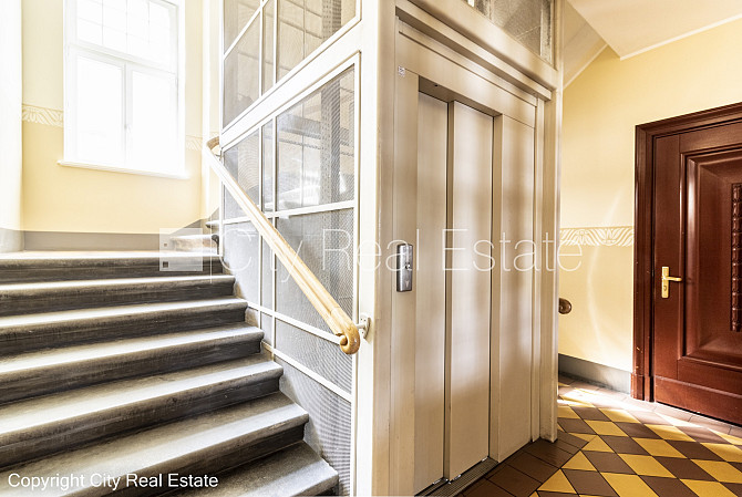 Projekts - Forburga Nams, fasādes māja, renovēta māja, zaļā teritorija, ieeja no ielas, ir Rīga - foto 19