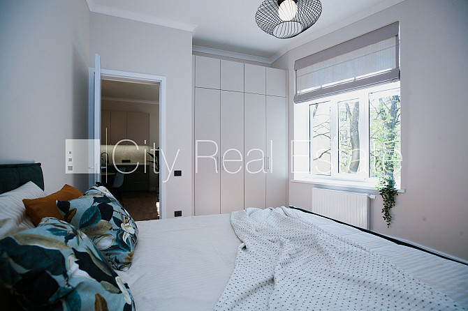 Renovēta māja, slēgts pagalms, dušas kabīne, dīvāns, divguļamā gulta, virtuves galds, Rīga - foto 9