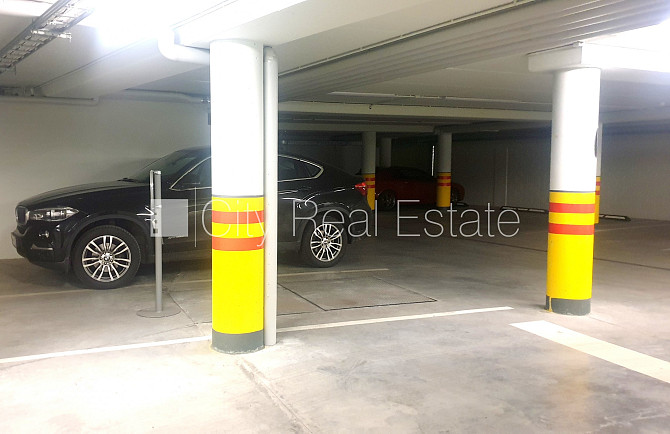 Labiekārtota apzaļumota teritorija, slēgta teritorija, vieta automašīnai, pazemes Rīga - foto 17