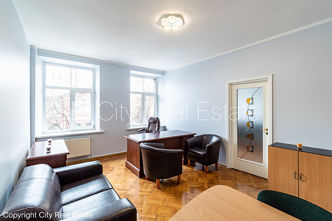 Fasādes māja, slēgts pagalms, ieeja no ielas, ieeja no pagalma, kāpņu telpa pēc kosmētiskā Rīga - foto 8