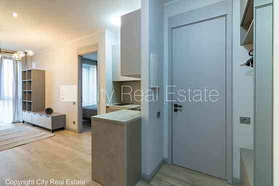 Проект - Паркерс (Parkers), новостройка, здание во дворе, благоустроенный озеленённый Рига