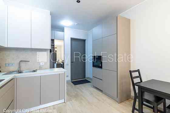 Проект - Паркерс (Parkers), новостройка, здание во дворе, благоустроенный озеленённый Рига