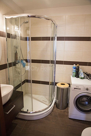 Projekts - Skanstes Virsotnes, jaunceltne, pazemes autostāvvieta, apsargāta teritorija, objektu Rīga - foto 9