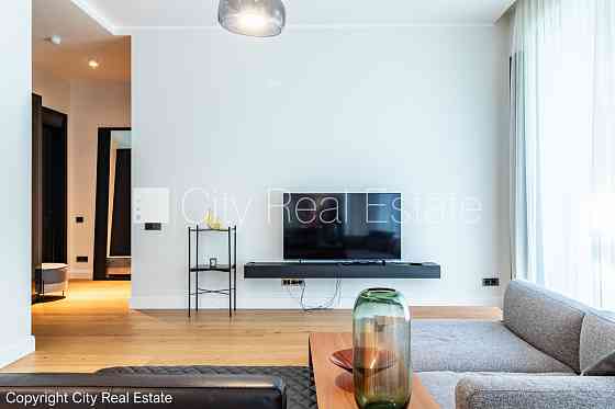 Новостройка, зеленая территория, благоустроенная озеленённая территория, Jūrmala