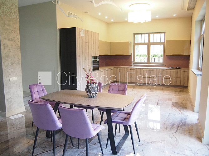 Privātmāja, labiekārtots apzaļumots pagalms, garāža vienai automašīnai, terase, Jūrmala - foto 2