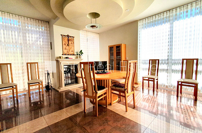 Zeme īpašumā, privātmāja, labiekārtota apzaļumota teritorija 1910 m2, garāža divām Rīga - foto 12