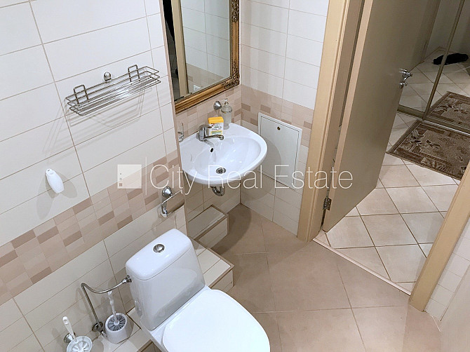 Projekts - Centra Nams, jaunceltne, labiekārtota apzaļumota teritorija, slēgts pagalms, iespēja Rīga - foto 12