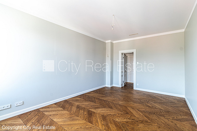 Renovēta māja, slēgts pagalms, iespēja nomāt autostāvvietu, apsargāta autostāvvieta, Rīga - foto 7