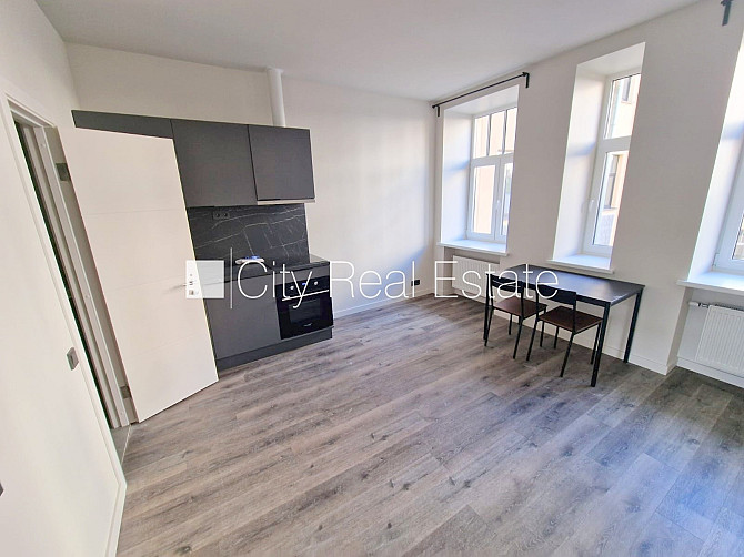 Projekts - Matīsa 38, fasādes māja, renovēta māja, labiekārtots apzaļumots pagalms, ieeja no Rīga - foto 4