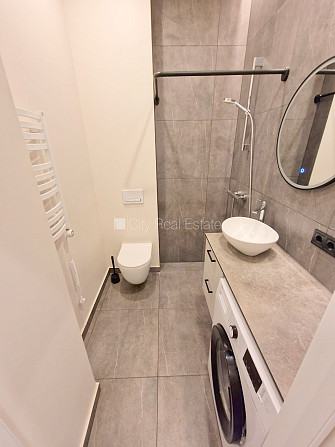 Projekts - Matīsa 38, fasādes māja, renovēta māja, labiekārtots apzaļumots pagalms, ieeja no Rīga - foto 8