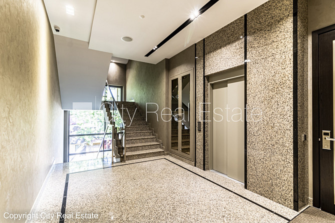 Новостройка, благоустроенная озеленённая территория, закрытый двор, территория Юрмала - изображение 11