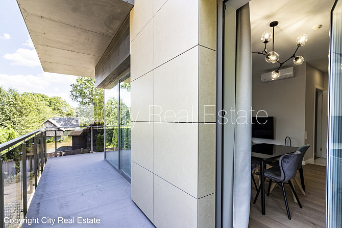 Новостройка, благоустроенная озеленённая территория, закрытый двор, территория Юрмала - изображение 4