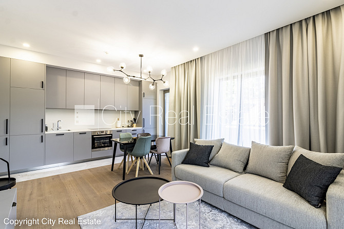 Новостройка, благоустроенная озеленённая территория, закрытый двор, территория Юрмала - изображение 2