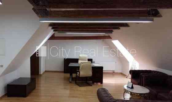 Фасадный дом, плата за обслуживание одного квадратного метра в  месяц 1.25 EUR, Рига