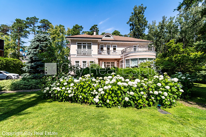 Labiekārtota apzaļumota teritorija, iežogota teritorija, vieta vairākām automašīnām, Jūrmala - foto 1