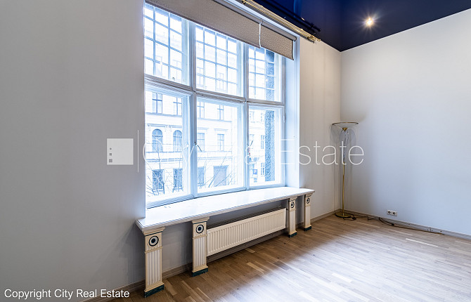 Fasādes māja, renovēta māja, nomainītas inženierkomunikācijas, labiekārtota apzaļumota Rīga - foto 3