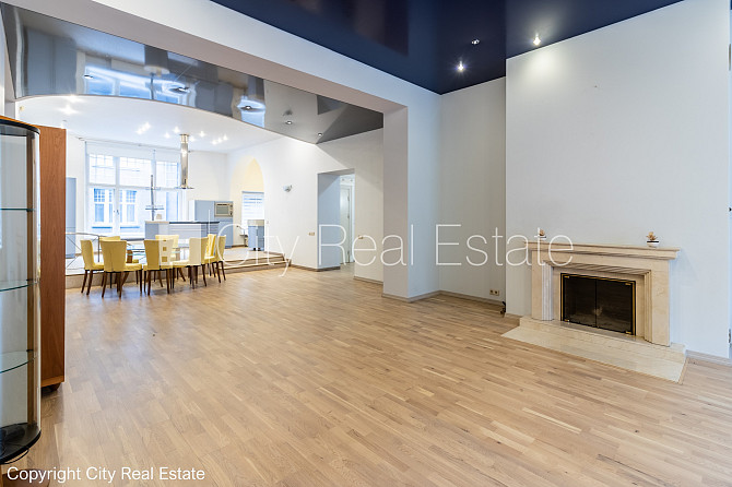 Fasādes māja, renovēta māja, nomainītas inženierkomunikācijas, labiekārtota apzaļumota Rīga - foto 10