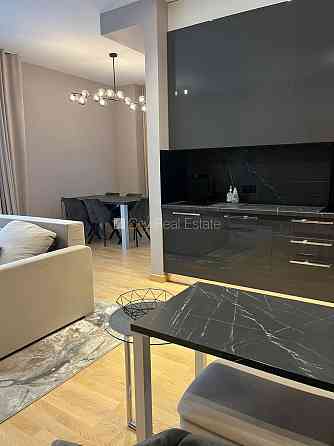 Новостройка, благоустроенная озеленённая территория, апартаменты люкс 89,6 м2, Jūrmala