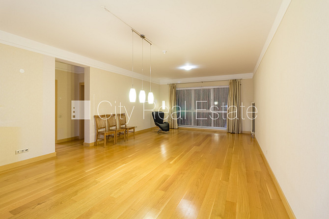 Projekts - Panorama Plaza, jaunceltne, teritorijas iebrauktuves vārti aprīkoti ar automatizētu Rīga - foto 2