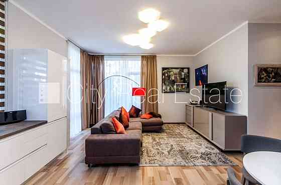 Земля в собственности, новостройка, фасадный дом, количество квартир в здании 12 Юрмала