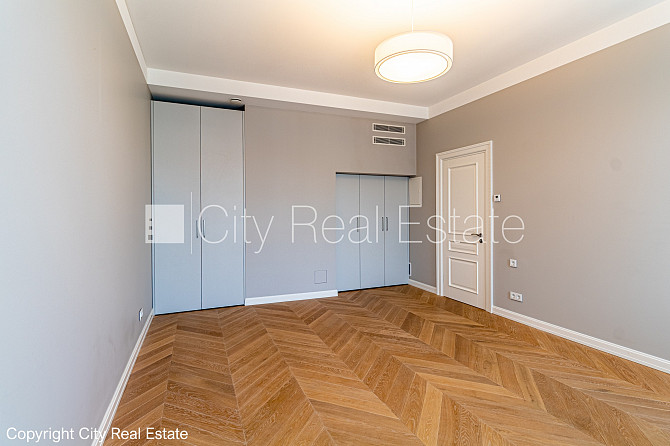 Renovēta māja, slēgts pagalms, iespēja nomāt autostāvvietu, apsargāta autostāvvieta, ieeja Rīga - foto 7