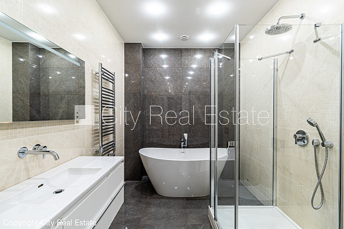 Renovēta māja, slēgts pagalms, iespēja nomāt autostāvvietu, apsargāta autostāvvieta, ieeja Rīga - foto 13