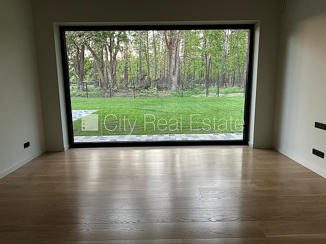 Privātmāja, slēgta teritorija, iežogota teritorija ar metāla sētu, garāža vienai Ogre un Ogres novads - foto 9