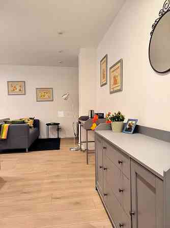 Здание во дворе, закрытый двор, возможность аренды парковки, вход со двора, во Rīga