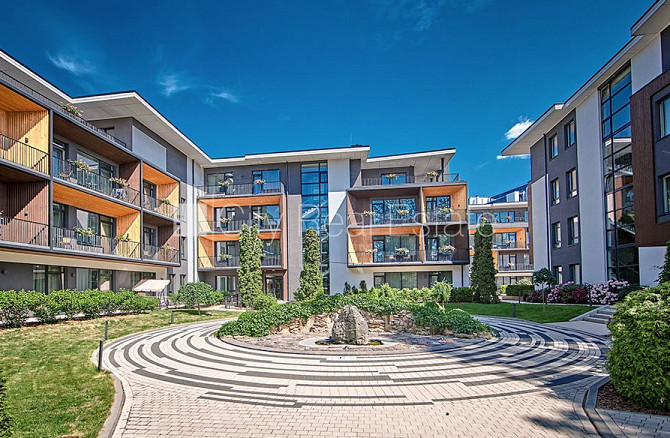 Zeme īpašumā, jaunceltne, pagrabstāvā pieejama noliktava, labiekārtota apzaļumota Jūrmala - foto 20