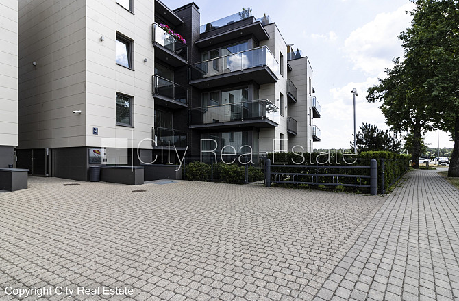 Jaunceltne, labiekārtota apzaļumota teritorija, slēgts pagalms, iežogota teritorija ar metāla Jūrmala - foto 17