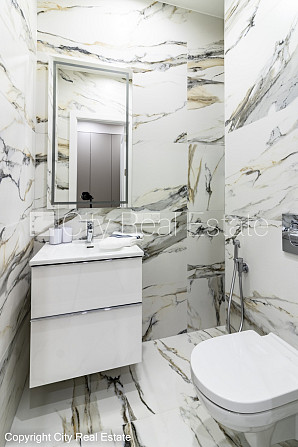 Jaunceltne, labiekārtota apzaļumota teritorija, slēgts pagalms, iežogota teritorija ar metāla Jūrmala - foto 8