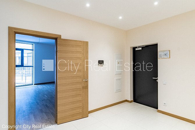 Земля в собственности, новостройка, монолитные бетонные стены, зеленая Юрмала - изображение 14