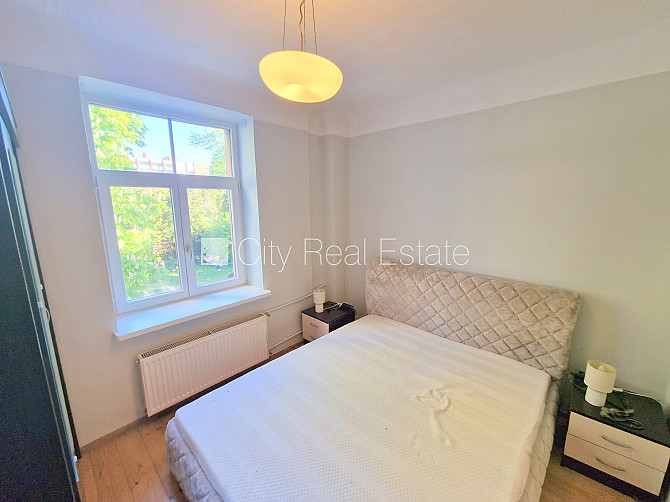 Фасадный дом, закрытый двор, возможность аренды парковки, вход с улицы и со двора, Рига - изображение 17