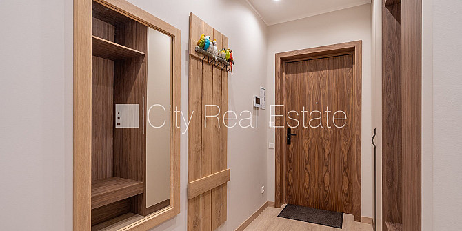 Jaunceltne, fasādes māja, labiekārtota apzaļumota teritorija, pazemes autostāvvieta, ieeja no Jūrmala - foto 11