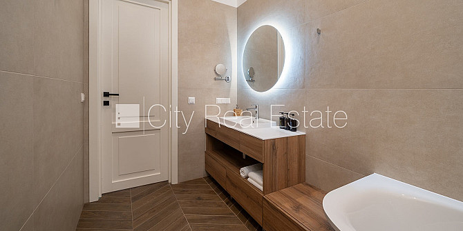 Jaunceltne, fasādes māja, labiekārtota apzaļumota teritorija, pazemes autostāvvieta, ieeja no Jūrmala - foto 9