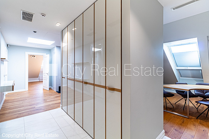 Renovēta māja, slēgts pagalms, iespēja nomāt autostāvvietu, apsargāta autostāvvieta, Rīga - foto 5