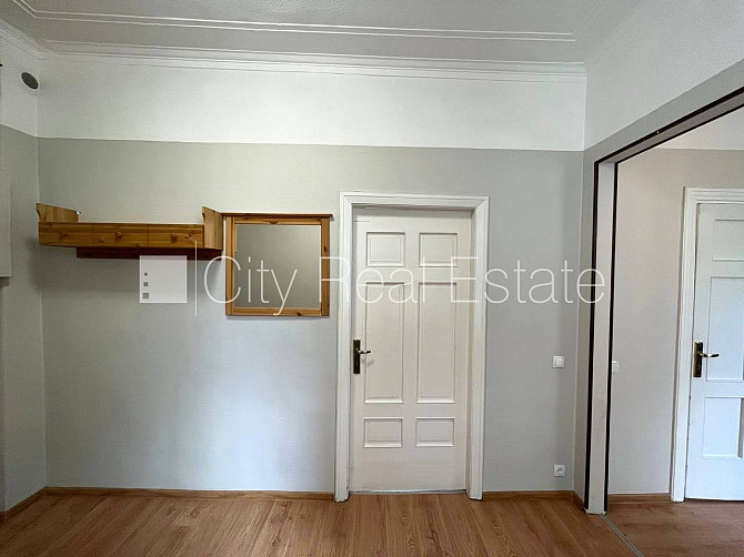 Лифт, окна выходят в обе стороны дома, центральное отопление, раздельный санузел, Рига - изображение 7