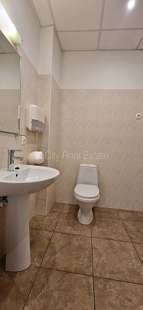 Дом во дворе, реновированный дом, благоустроенная озеленённая территория, Рига - изображение 12