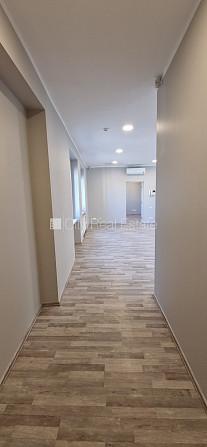 Дом во дворе, реновированный дом, благоустроенная озеленённая территория, Рига - изображение 11