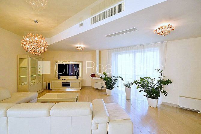 Земля в собственности, новостройка, монолитные бетонные стены, на подвальном Юрмала - изображение 3