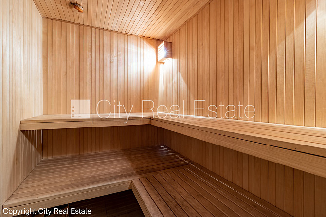 Labiekārtots apzaļumots pagalms, iežogota teritorija, garāža vienai automašīnai, baseins, Jūrmala - foto 6