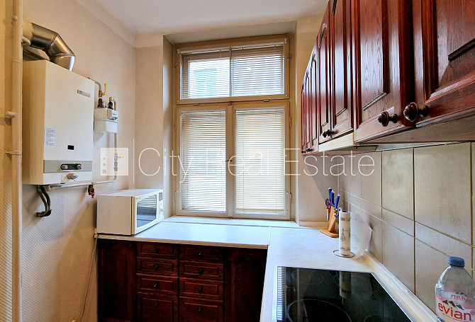 Фасадный дом, благоустроенная озеленённая территория, бесплатная стоянка во Рига - изображение 7