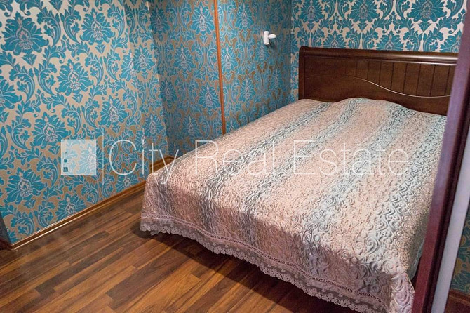 Projekts - Aleksandra Čaka 33, fasādes māja, ieeja no ielas, ir lifts, kāpņu telpa pēc Rīga - foto 4