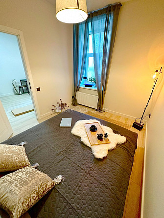 Фасадный дом, реновированный дом, закрытый двор, вход с улицы и со двора, Рига - изображение 12